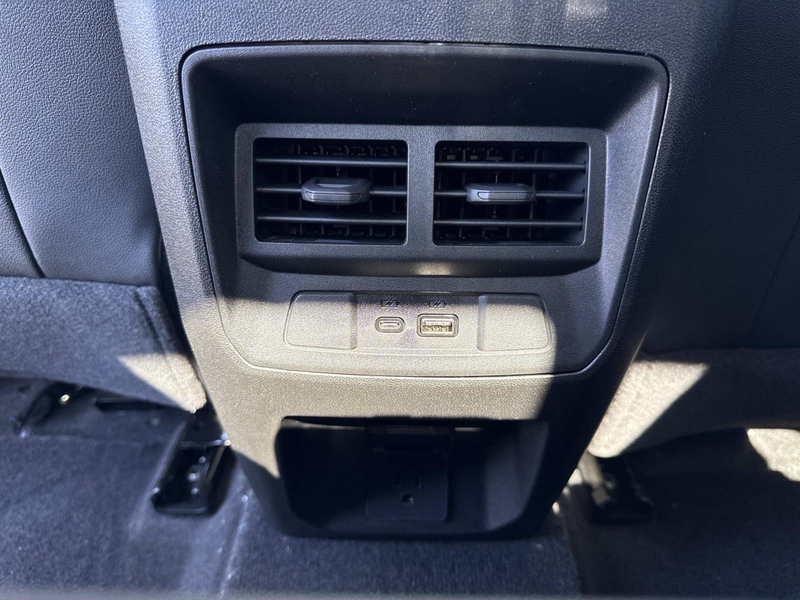 New 2026 Chevrolet Colorado ZR2 w/ Technology Package image 32