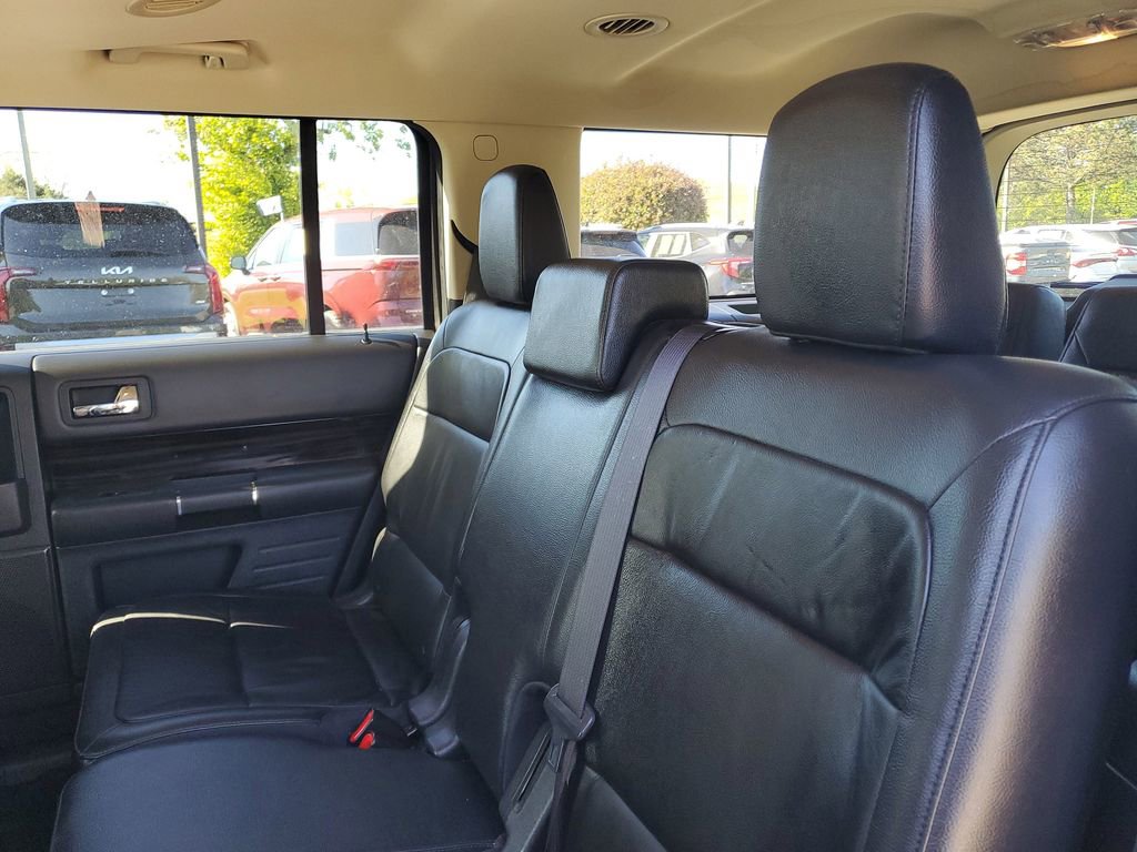 Used 2016 Ford Flex SEL w/ Equipment Group 202A AWD/4WD image 25