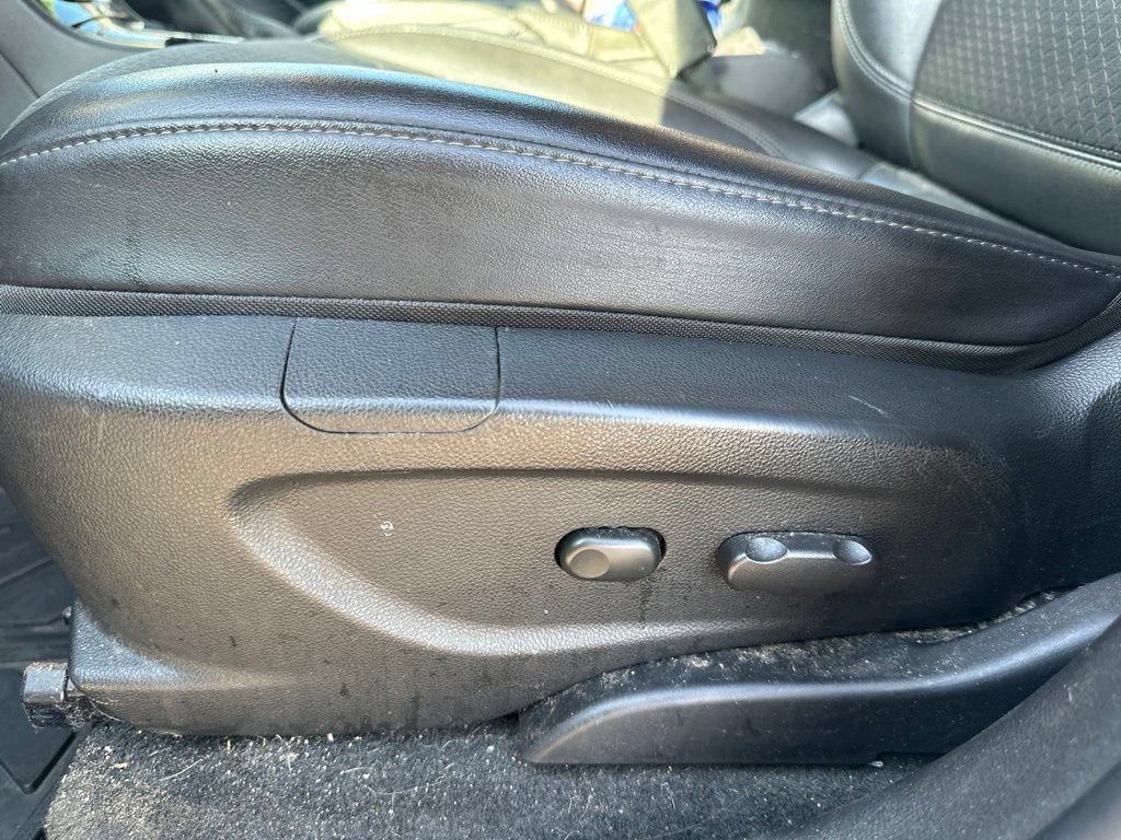 Used 2021 Buick Encore Preferred w/ Safety Package II AWD/4WD image 15