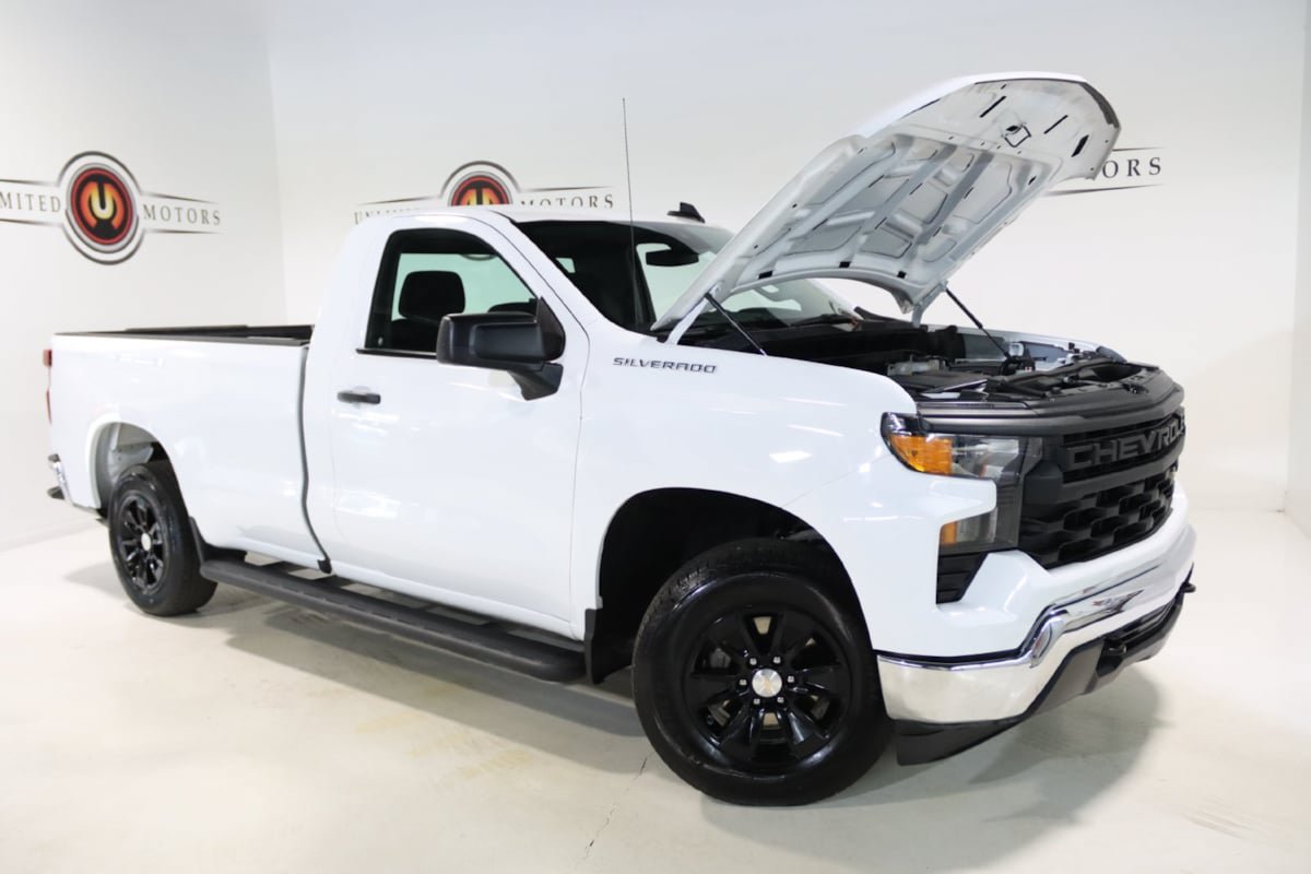 Used 2025 Chevrolet Silverado 1500 W/T RWD image 30