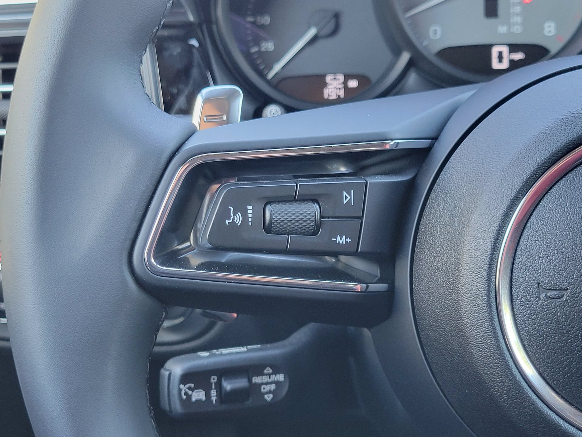 New 2025 Porsche Macan S AWD/4WD image 13