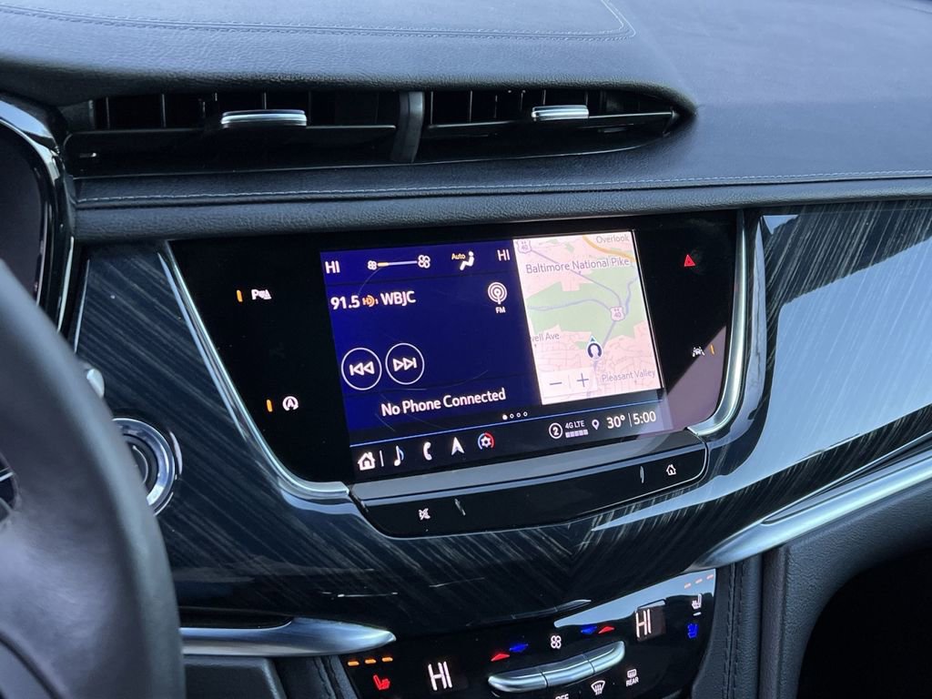 Used 2024 Cadillac XT6 Premium Luxury image 16