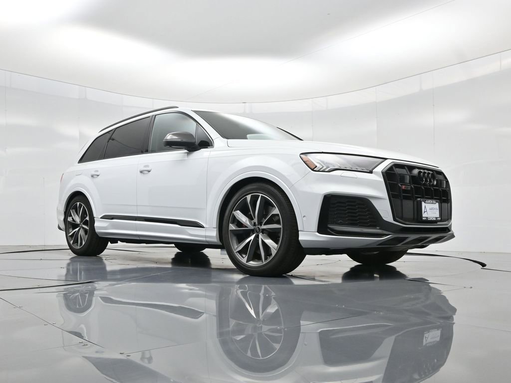 Used 2023 Audi SQ7 Prestige w/ Prestige Package image 2
