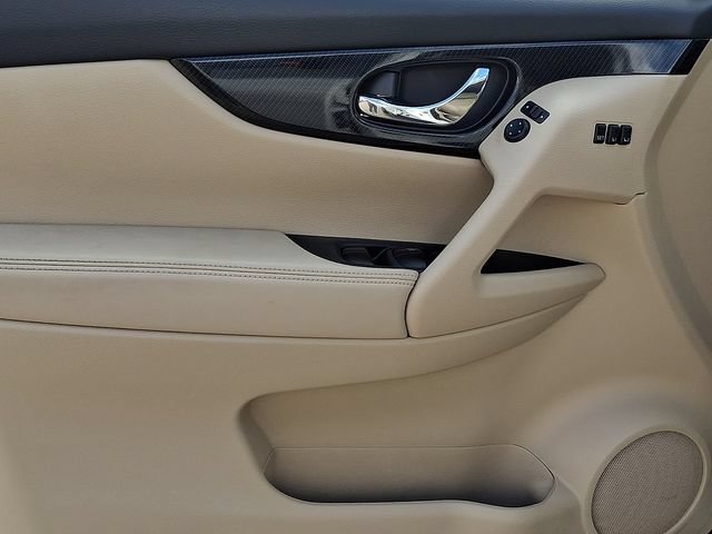Used 2019 Nissan Rogue SL AWD/4WD image 14