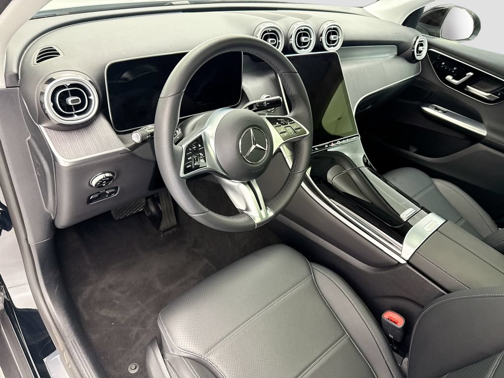 Certified 2025 Mercedes-Benz GLC 300 4MATIC image 9