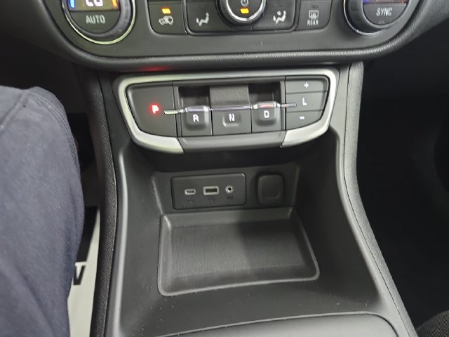 Certified 2023 GMC Terrain SLE w/ Driver Convenience Package FWD image 23