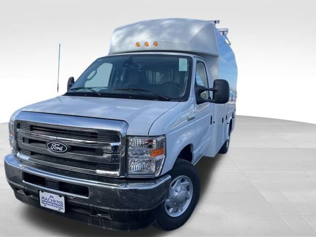 New 2026 Ford E-350 and Econoline 350 Super Duty w/ Power Equipment Group image 3