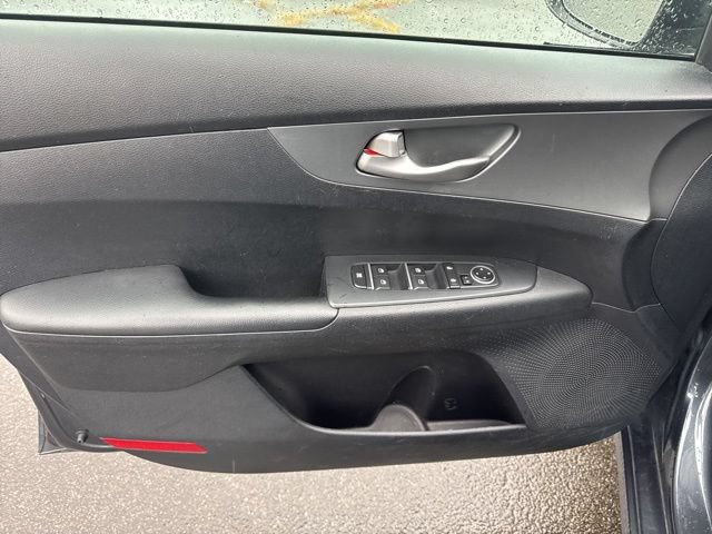 Used 2019 Kia Forte LXS FWD image 14