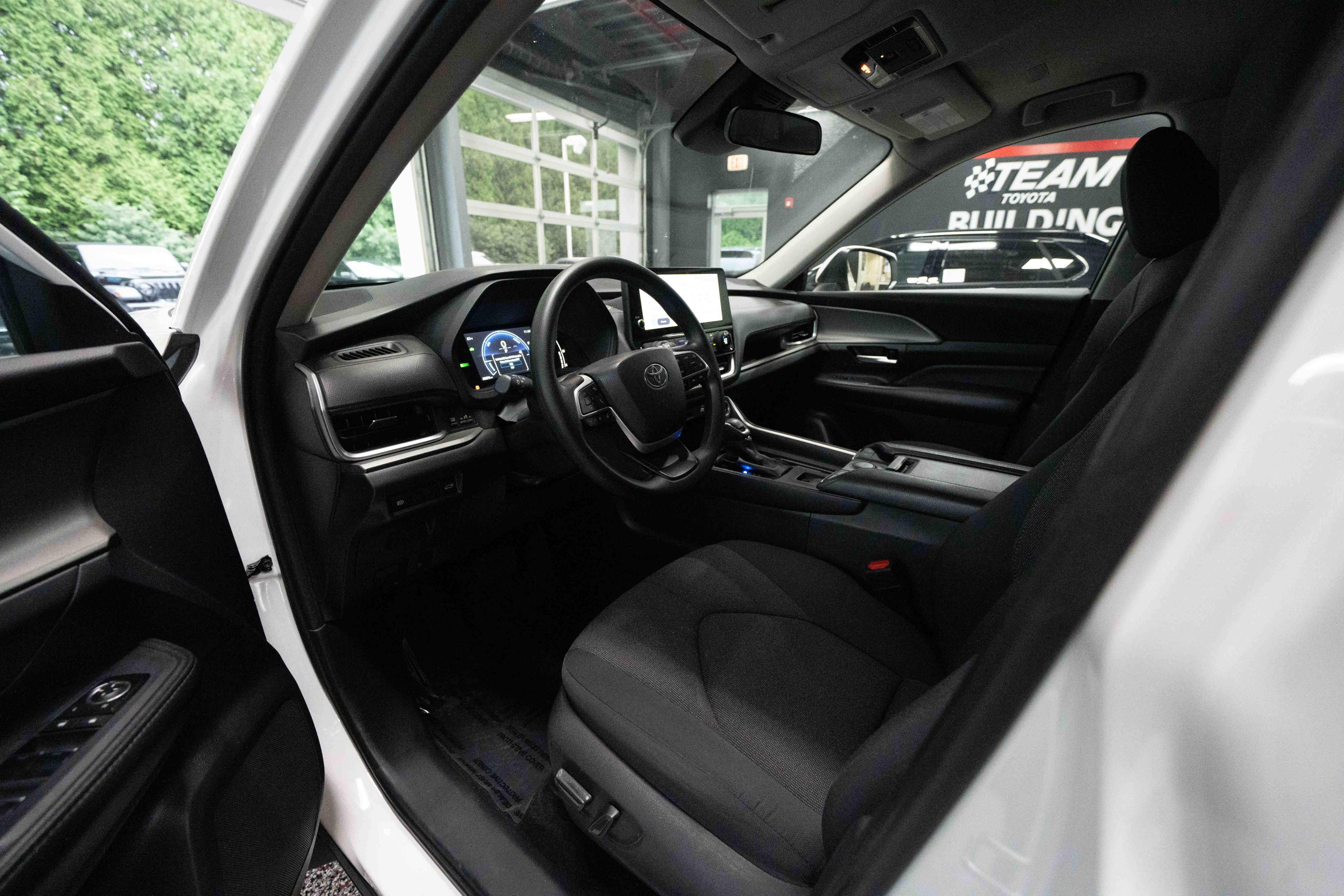 Used 2025 Toyota Grand Highlander AWD Hybrid image 8