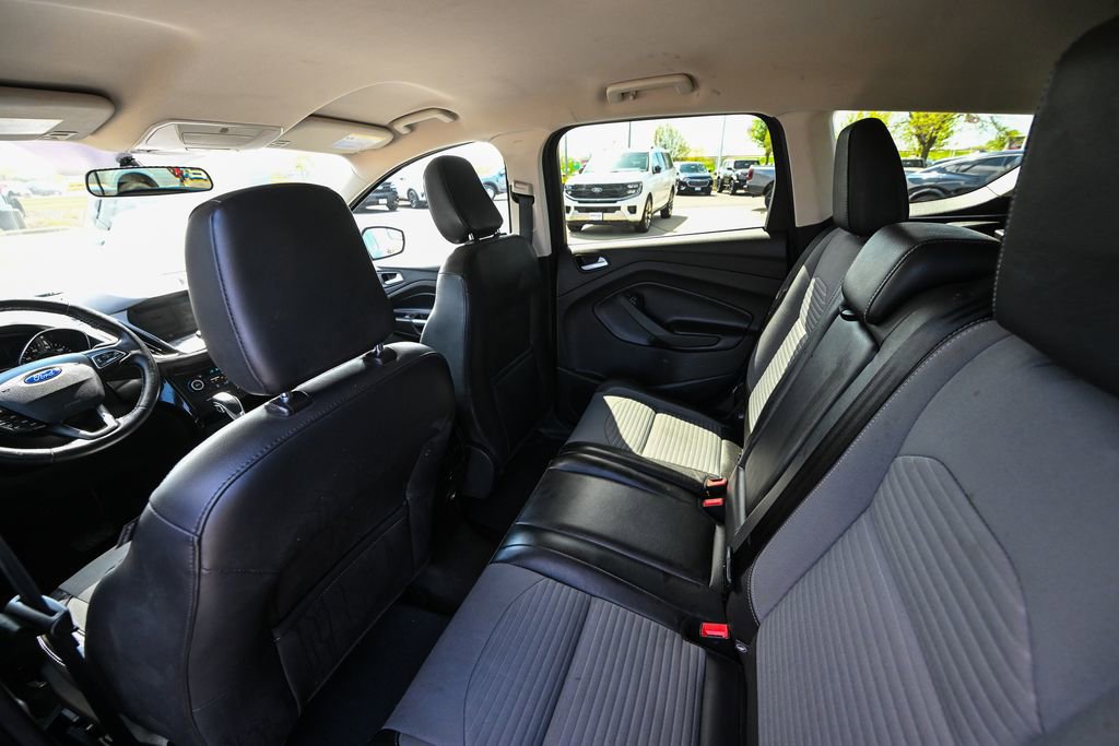 Used 2019 Ford Escape SE FWD image 20