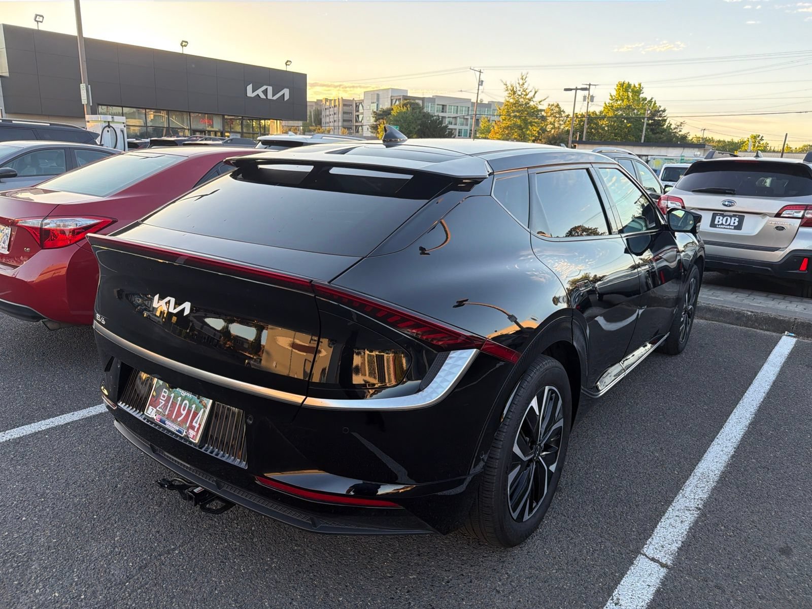 Used 2024 Kia EV6 Wind w/ Wind Technology Package AWD/4WD image 4