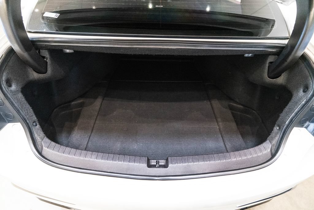 Used 2019 Acura TLX w/ Technology Package FWD image 33