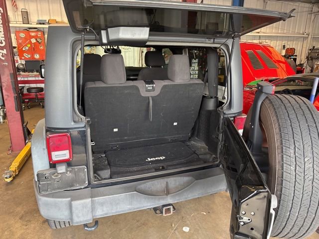 Used 2014 Jeep Wrangler Sport w/ Quick Order Package 23S AWD/4WD image 6