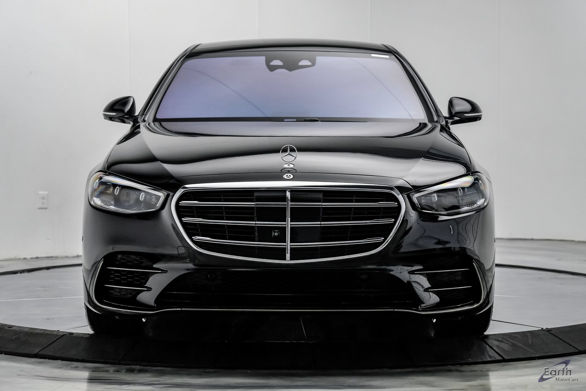 Used 2024 Mercedes-Benz S 580 4MATIC Sedan w/ AMG Line image 29