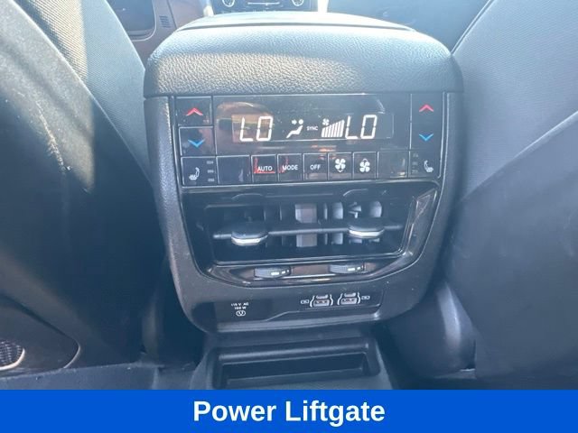 Used 2021 Jeep Grand Cherokee L Overland w/ Luxury Tech Group IV AWD/4WD image 16
