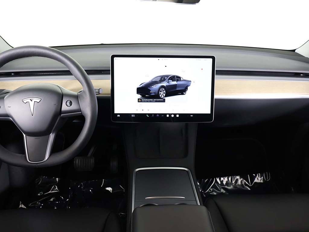 Used 2024 Tesla Model Y Long Range image 40