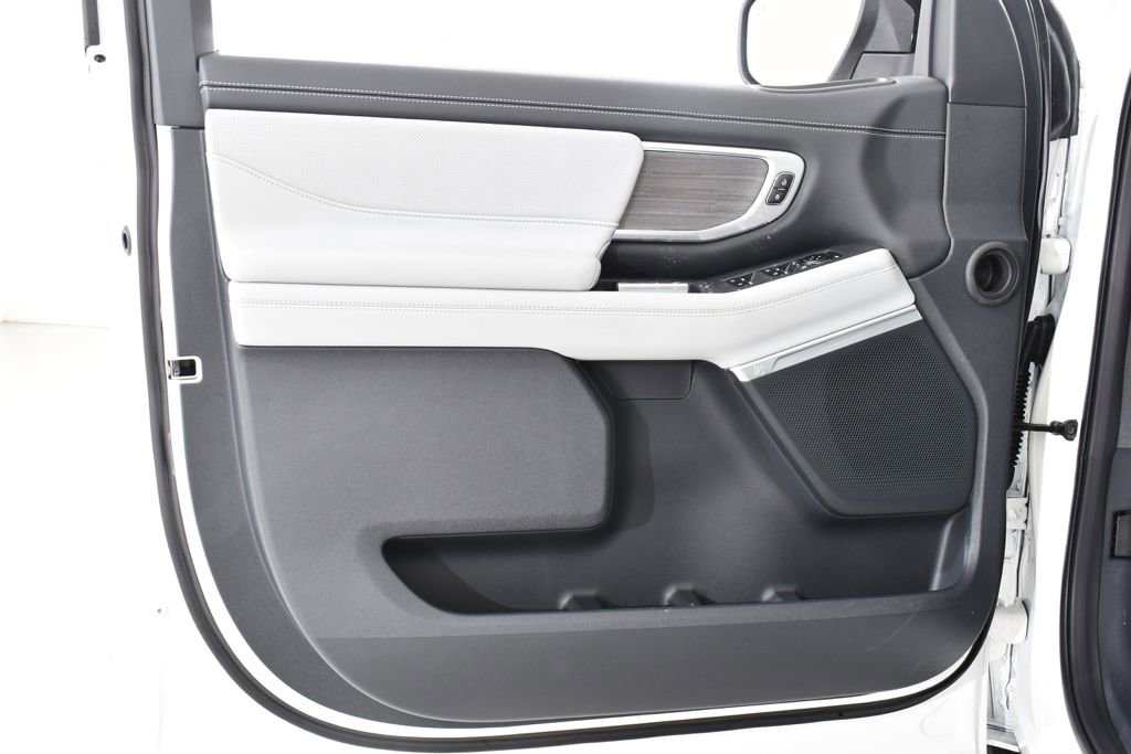 New 2026 Ford Expedition Max Platinum image 26