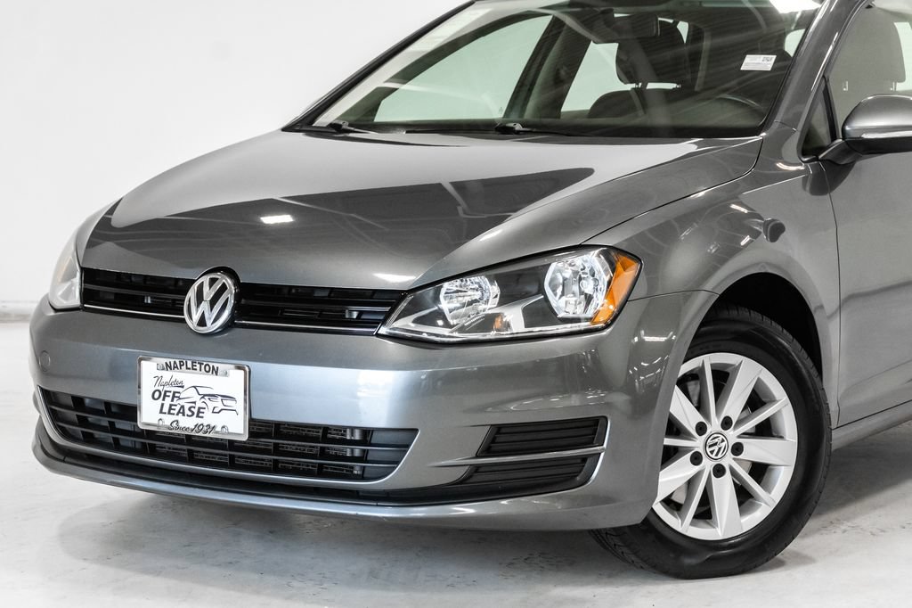 Used 2015 Volkswagen Golf S FWD image 2