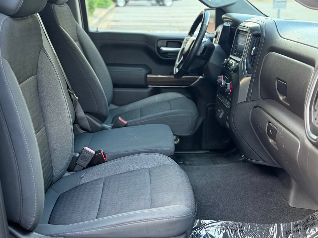 Used 2020 Chevrolet Silverado 1500 LT w/ Convenience Package AWD/4WD image 15