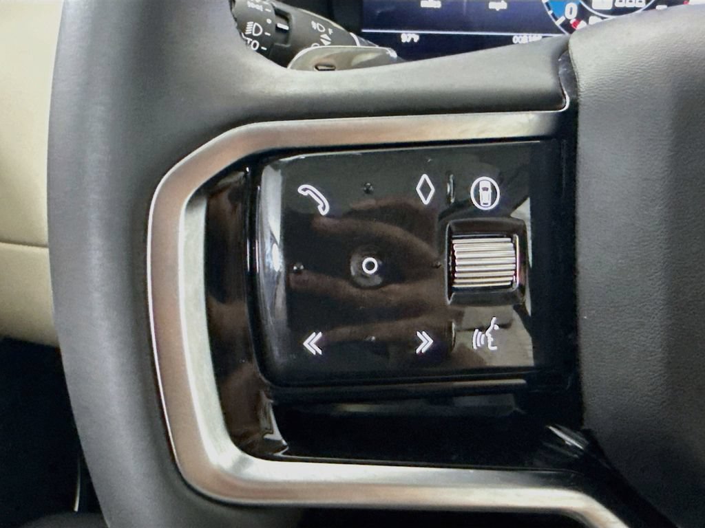 Certified 2025 Land Rover Discovery Sport S AWD/4WD image 11