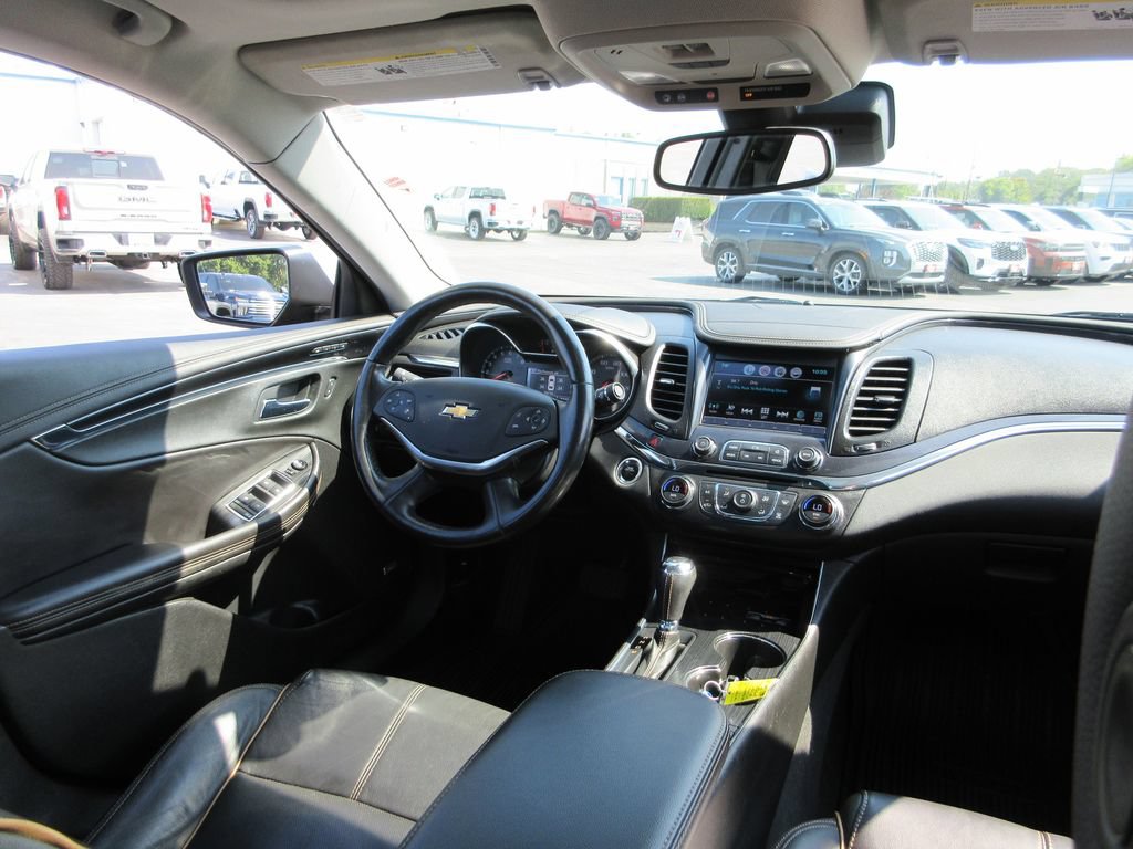 Used 2018 Chevrolet Impala Premier w/ Premier Confidence Package FWD image 24