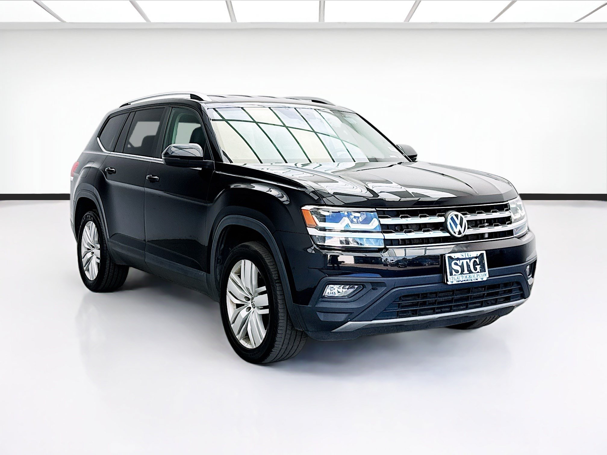 Used 2019 Volkswagen Atlas SE w/ Towing Package AWD/4WD image 3