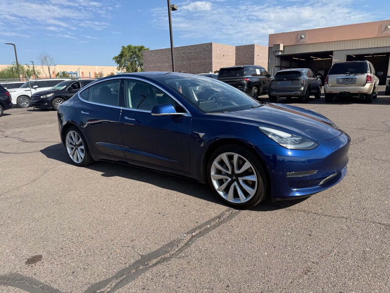 Used 2018 Tesla Model 3 Long Range RWD image 3