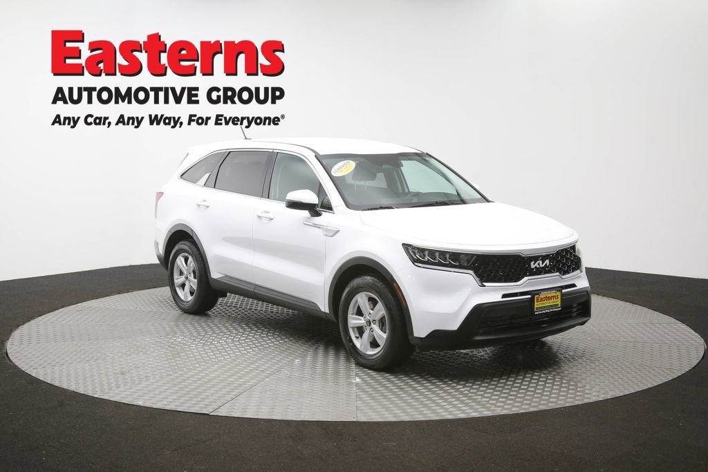 Used 2023 Kia Sorento LX FWD image 45