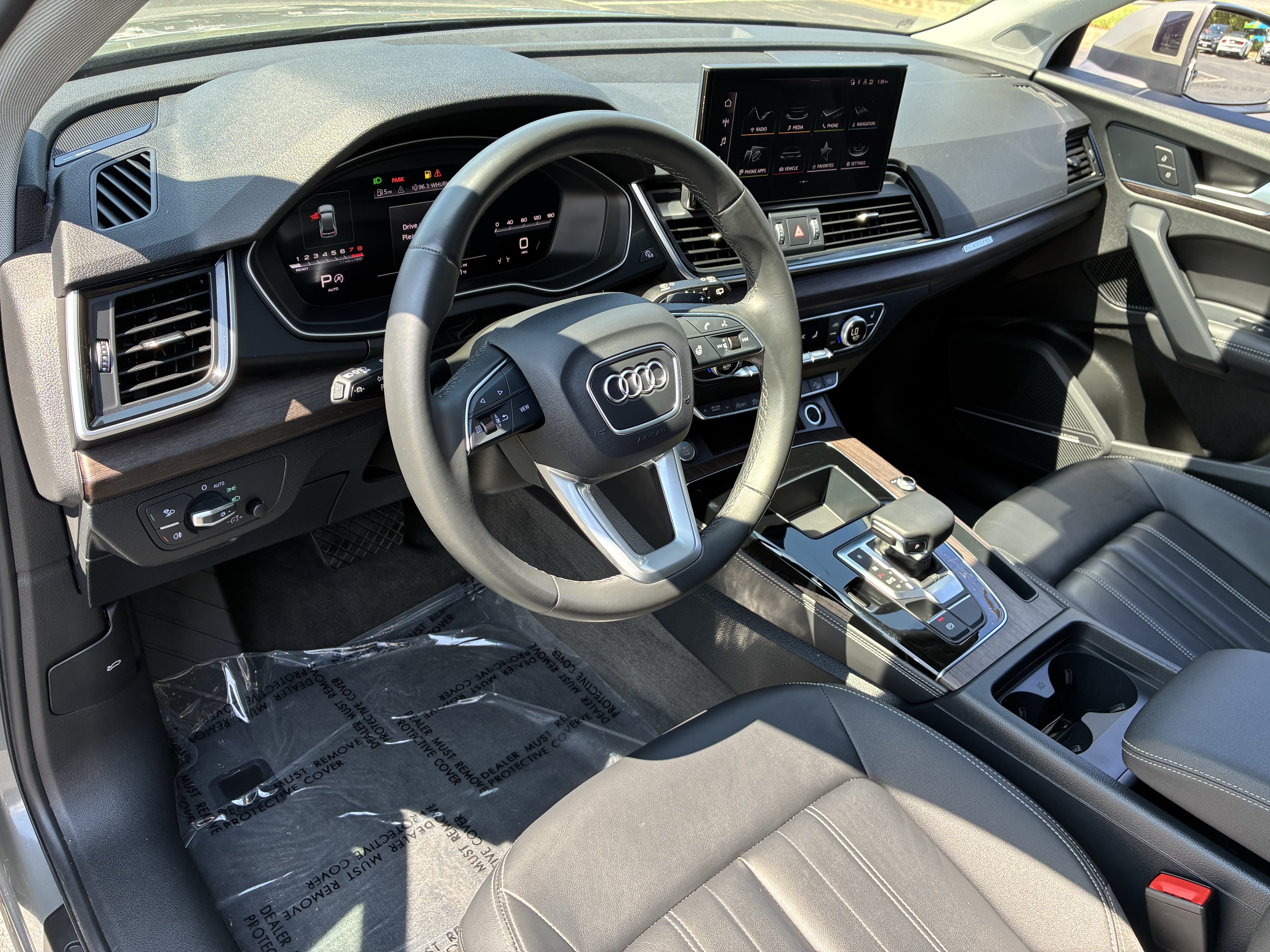 Used 2023 Audi Q5 2.0T Premium Plus w/ Premium Plus Package AWD/4WD image 29