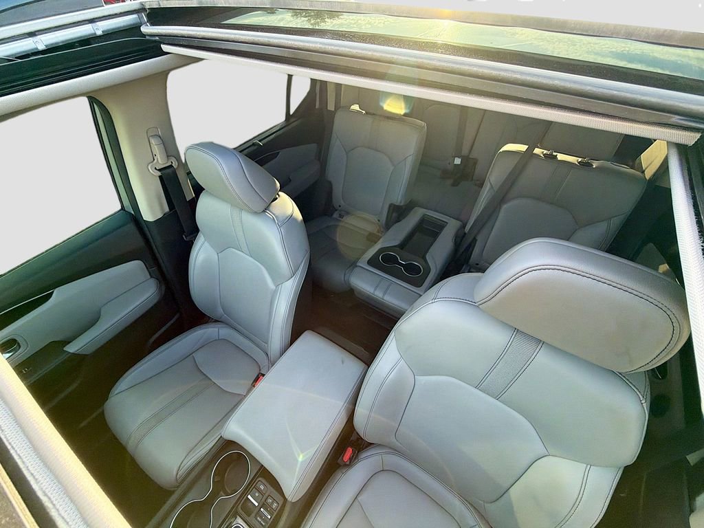 Used 2024 Honda Pilot Touring image 23
