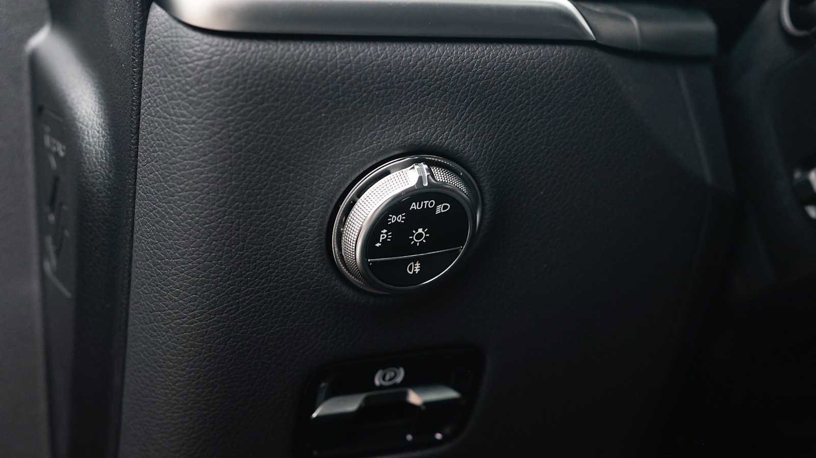 New 2026 Mercedes-Benz GLC 300 4MATIC image 33