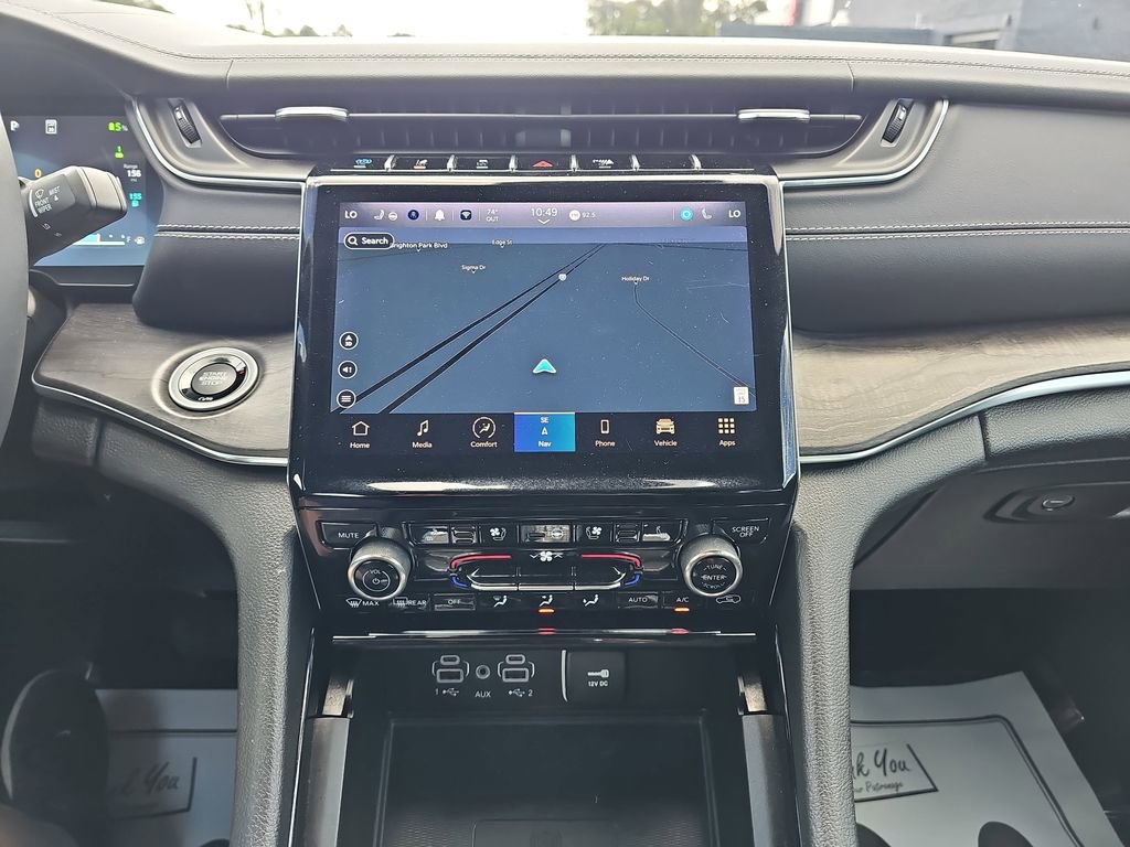 Used 2022 Jeep Grand Cherokee Overland w/ Luxury Tech Group IV image 26