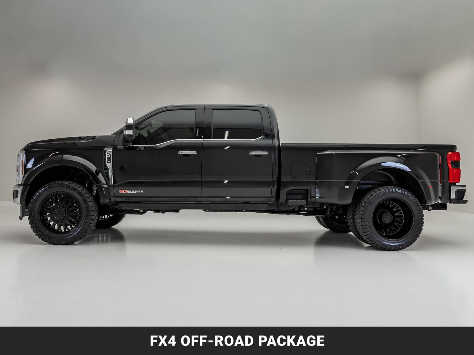 Used 2027 Ford F450 King Ranch w/ Chrome Package AWD/4WD image 6
