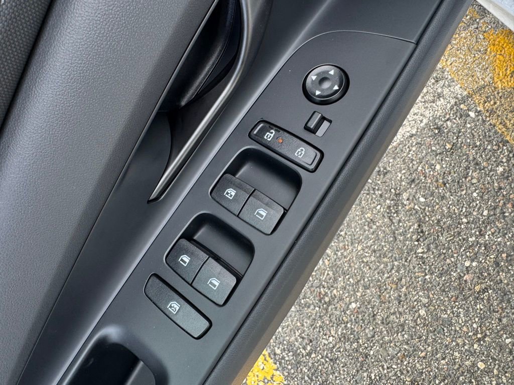 New 2025 Hyundai Elantra Sport image 17