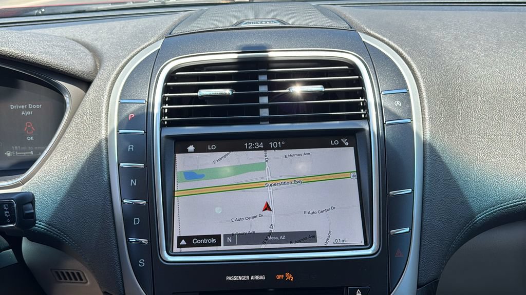 Used 2019 Lincoln Nautilus Select FWD image 14