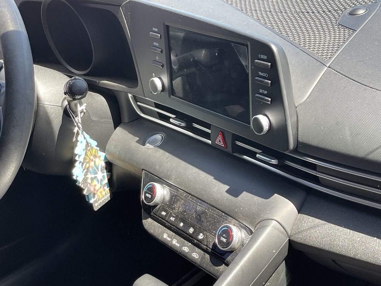 Used 2023 Hyundai Elantra SEL FWD image 6