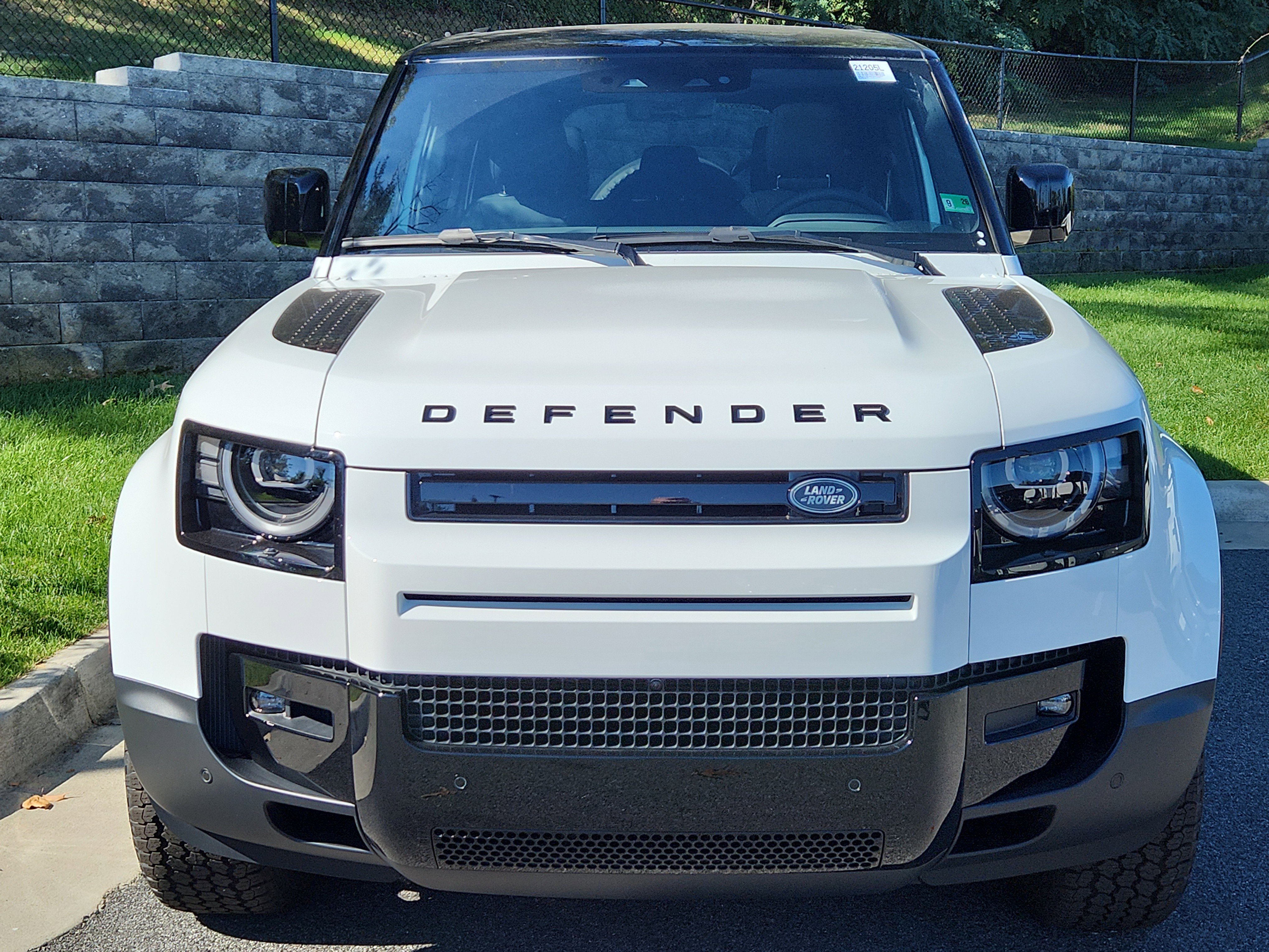 Used 2026 Land Rover Defender 110 S image 7