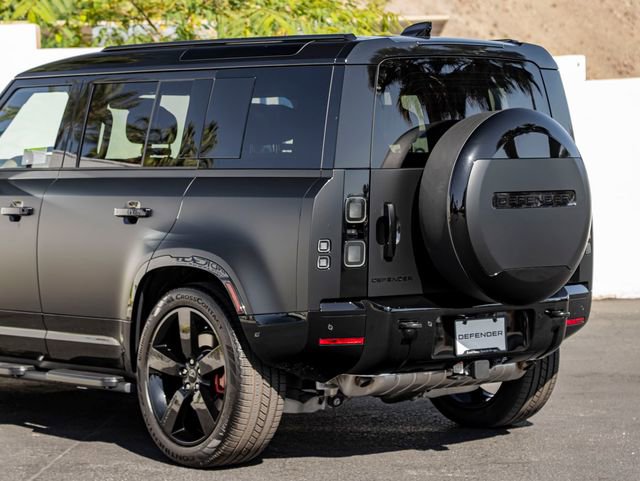New 2026 Land Rover Defender 110 X AWD/4WD image 10