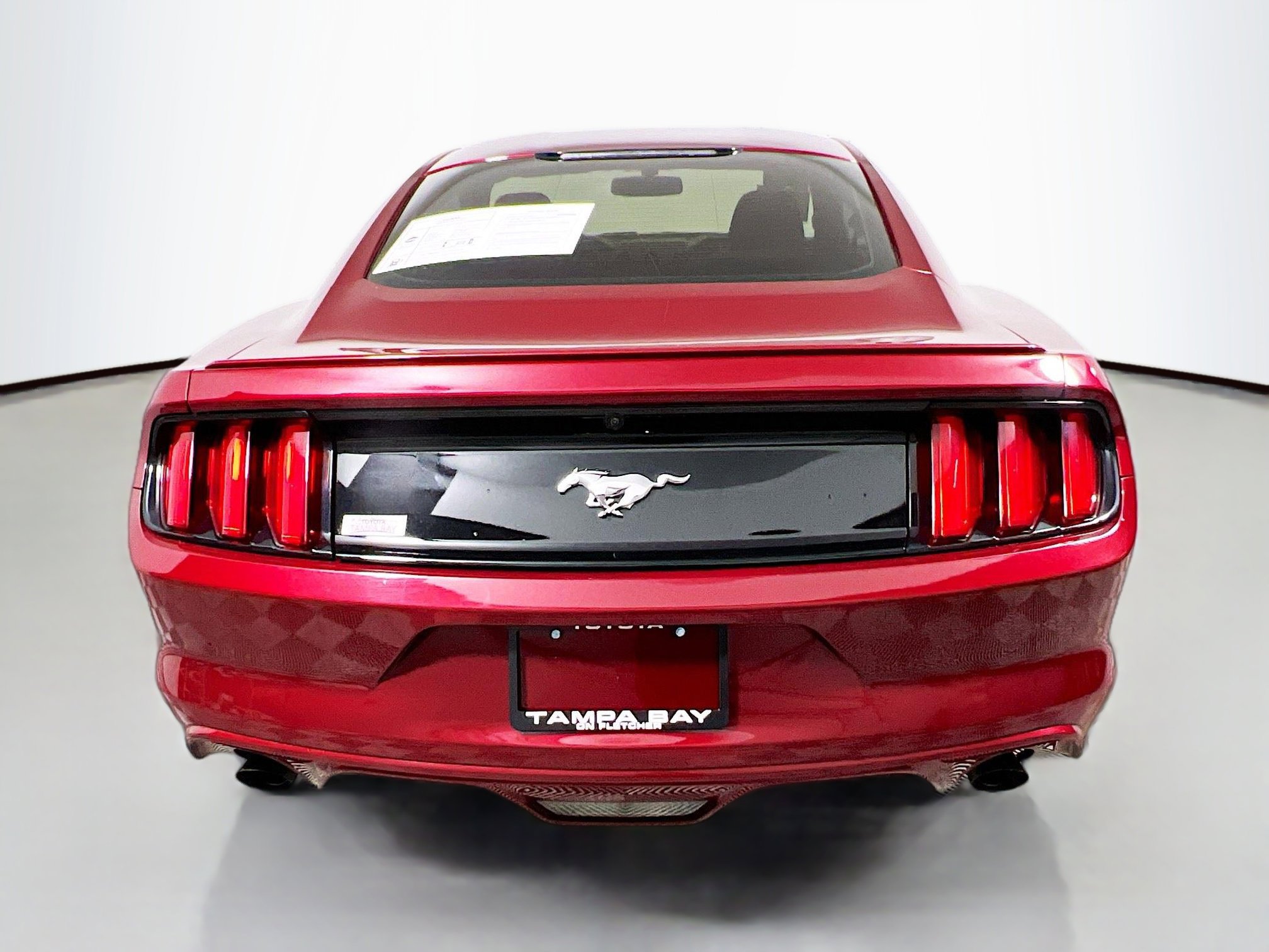 Used 2017 Ford Mustang Coupe image 6