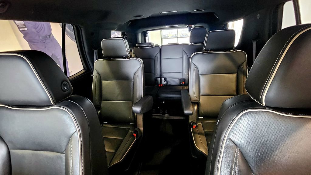 Used 2021 Chevrolet Tahoe Premier AWD/4WD image 30