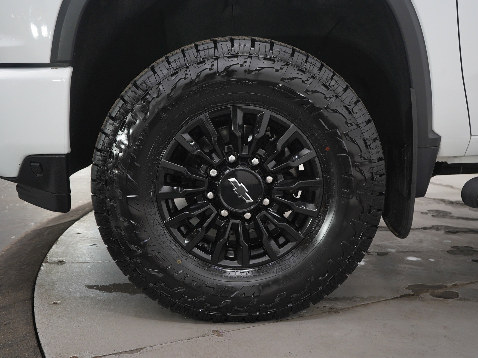 Used 2023 Chevrolet Silverado 3500 LTZ w/ LTZ Plus Package image 31