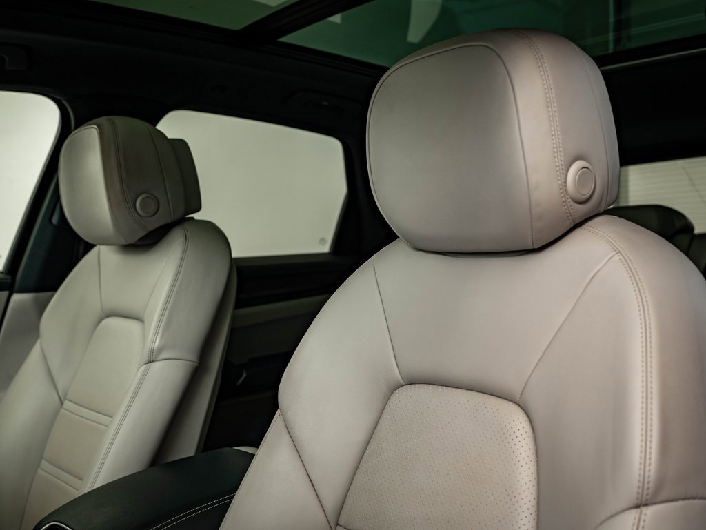 Used 2019 Porsche Cayenne S image 24