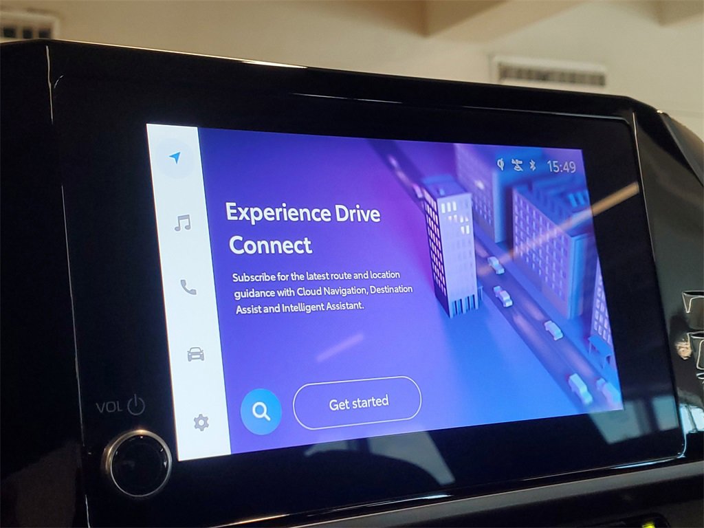 Used 2025 Toyota Camry SE w/ Convenience Package image 26