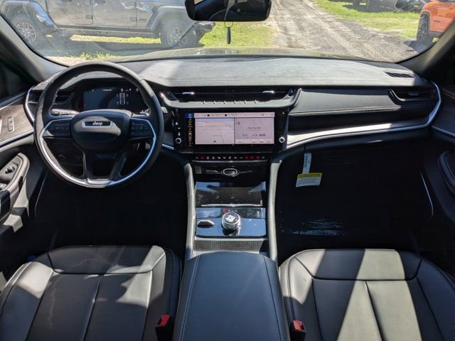 New 2026 Jeep Grand Cherokee Limited image 16