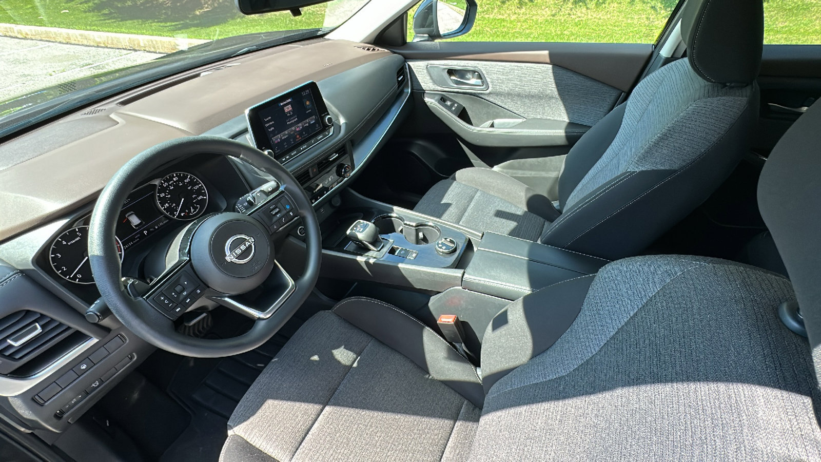 Certified 2023 Nissan Rogue SV image 20