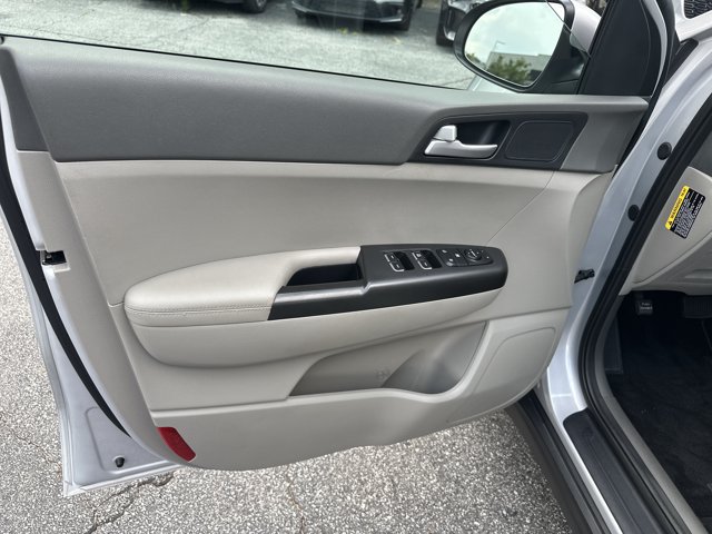 Used 2017 Kia Sportage LX w/ LX Popular Package FWD image 11