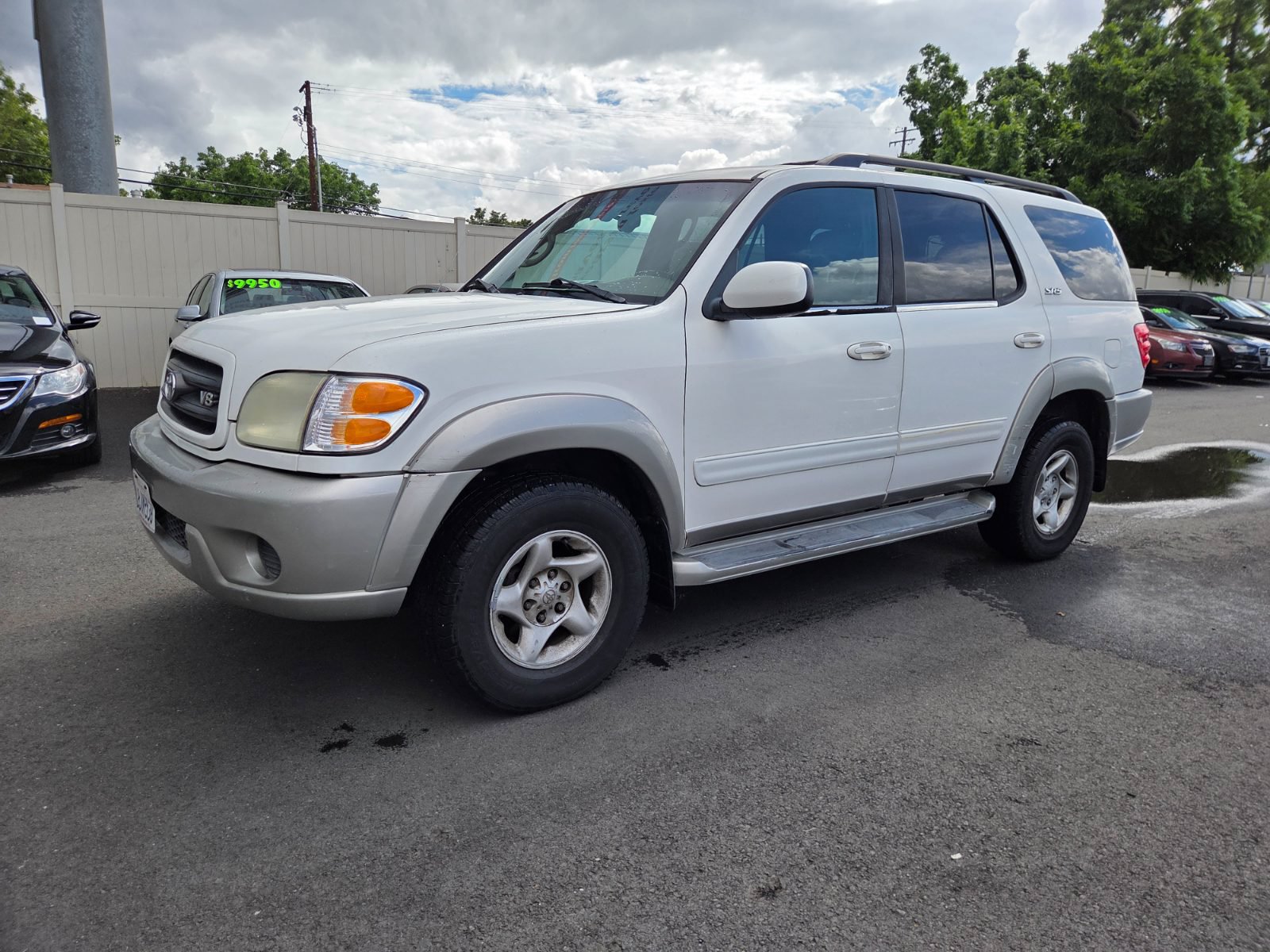 Used 2002 Toyota Sequoia SR5 RWD image 1