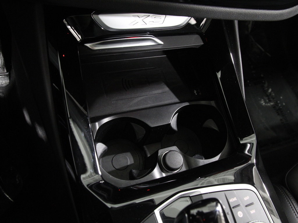 Certified 2024 BMW X3 xDrive30i w/ Premium Package w/ZPA image 17