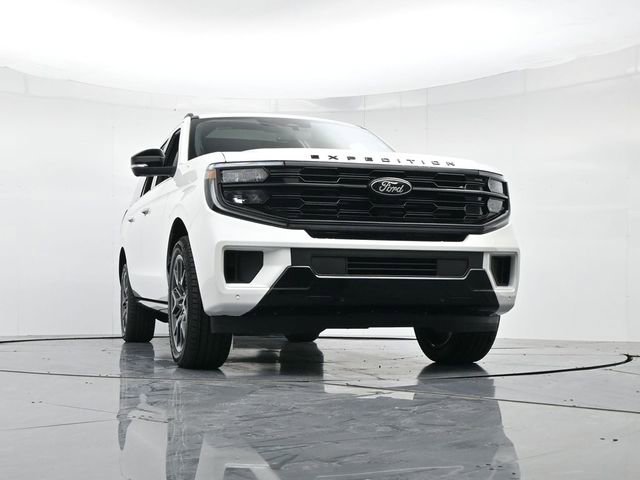 New 2025 Ford Expedition Max Platinum w/ Stealth Performance Package image 34