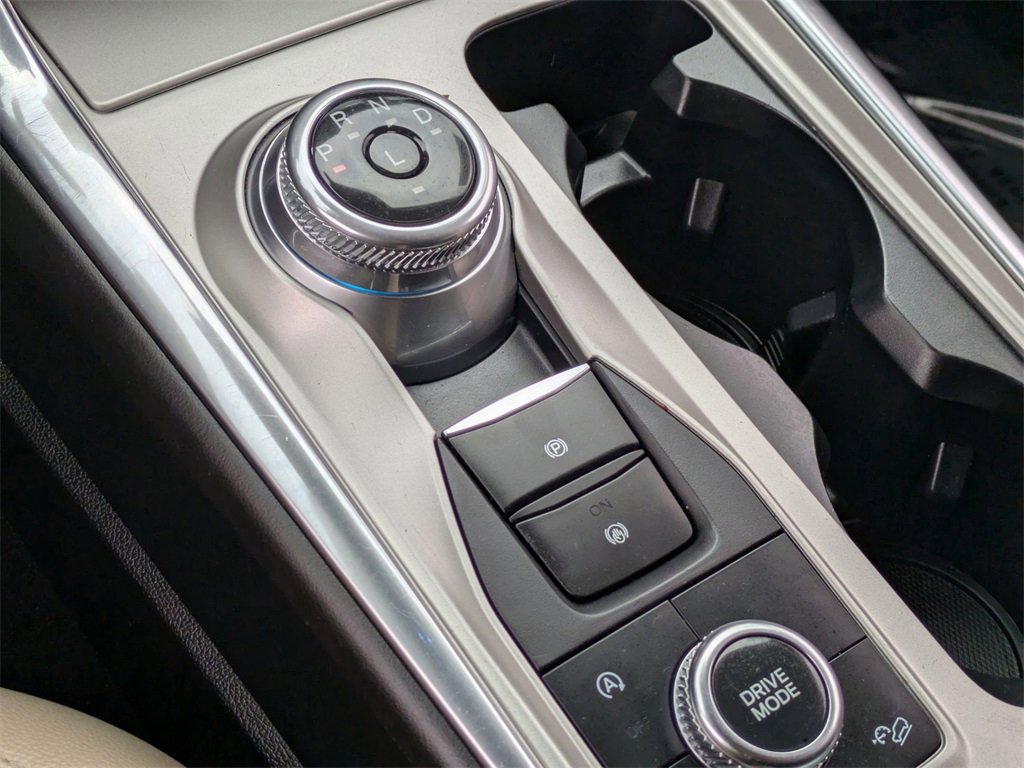 Used 2024 Ford Explorer Limited image 18